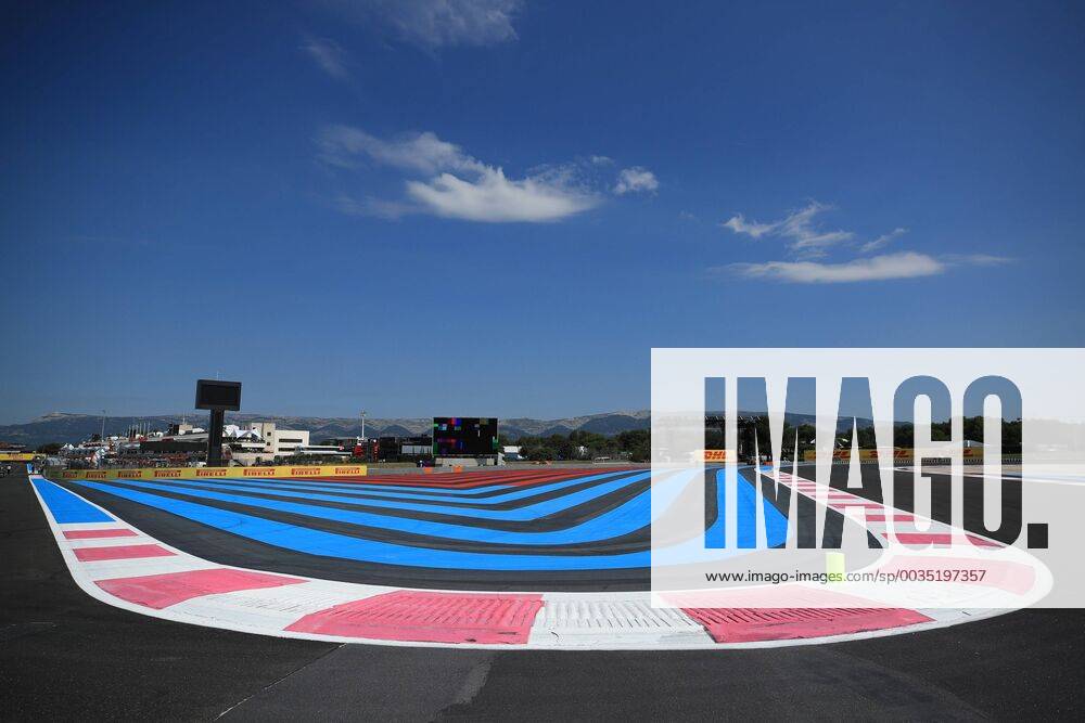 View of the track with exit zone Grand Prix of France 2018 Race Motorsport Formula 1 21 06 2018 French Grand Prix 2018 Race Motorsport Formula 1 21 06 2018 Le Castellet