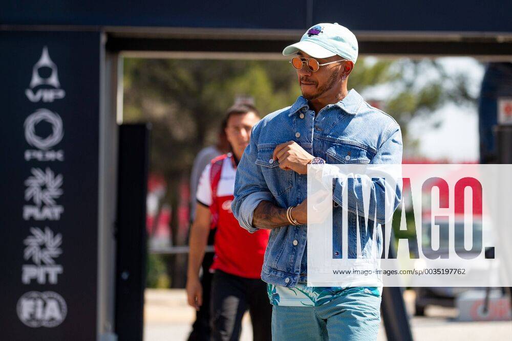 Lewis Hamilton Mercedes AMG Petronas Formula One team arrives at the Grand Prix of France 2018 Race Motorsport Formula 1 21 06 2018 French Grand Prix 2018 Race Motorsport Formula 1 21 06 2018 Le Castellet
