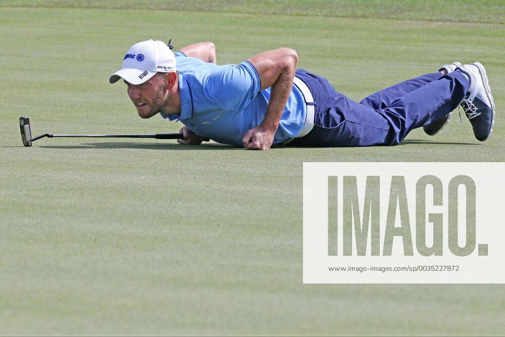 Max Kieffer GER plays to control the victory with 3 day putting line while lying down 30 BMW International Open Golf Open Golf Gut Laerchenhof Koeln 23 06 2018 BMW International Open Golf Koeln