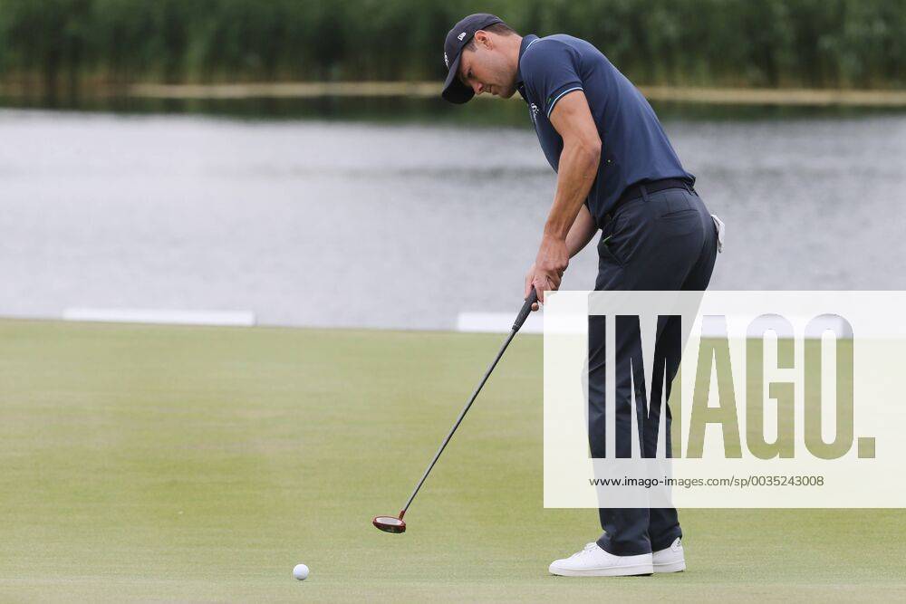 Martin Kaymer GER plays for the winner with the last put to birdie on hole 18 he saves the 2nd place Emotion Relief Platz 2 4 Day 30 BMW International Open Golf Golf Open Good Lärchenhof Cologne 24 06 2018 BMW International Open Golf Cologne