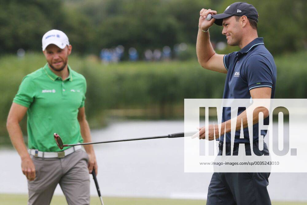 Martin Kaymer GER plays for the winner with the last put to birdie on hole 18 he saves the 2nd place Emotion Relief 2nd place in the background Maximilian Kieffer GER 4 Day 30 BMW International Open Golf Golf Open Good Lärchenhof Cologne 24 06 2018 BMW International Open Golf Cologne