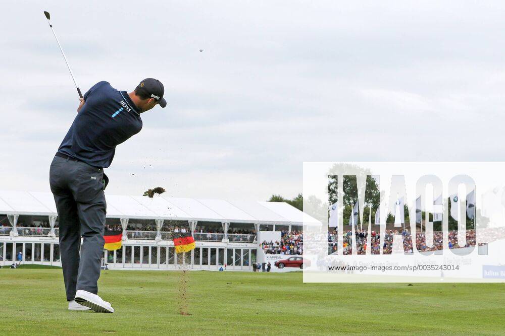 Martin Kaymer GER plays for the winner with the last punch on the green of hole 18 2nd place 4 Day 30 BMW International Open Golf Golf Open Good Lärchenhof Cologne 24 06 2018 BMW International Open Golf Cologne