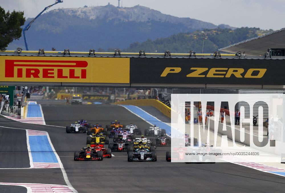 Motorsports: FIA Formula One World Championship WM Weltmeisterschaft 2018, Grand Prix of France, Start, 44 Lewis Hamilton (GBR, Mercedes AMG Petronas Motorsport), 5 Sebastian Vettel (GER, Scuderia Ferrari), 77 Valtteri Bottas (FIN, Mercedes AMG Petronas Motorsport), 33 Max Verstappen (NLD, Aston Martin Red Bull Racing), 3 Daniel Ricciardo (AUS, Aston Martin Red Bull Racing), Le Castellet France