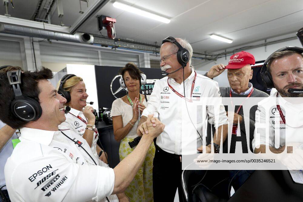 Motorsports: FIA Formula One World Championship WM Weltmeisterschaft 2018, Grand Prix of France, Toto Wolff (AUT, Mercedes AMG Petronas Motorsport), Dr. Dieter Zetsche (Chairman of the Board of Management of Daimler AG, Head of Mercedes-Benz Cars), Le Castellet France