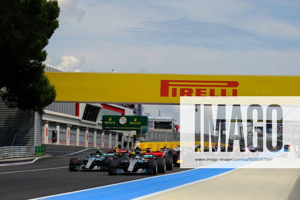 Le Castellet, Var, France - Mercedes 44 Driver LEWIS HAMILTON (GBR) in action during the Formula one French Grand Prix at the Paul Ricard circuit at Le Castellet - France F1 2018: French Grand Prix : Lewis Hamilton won - ZUMAp119 20180624_zaf_p119_016