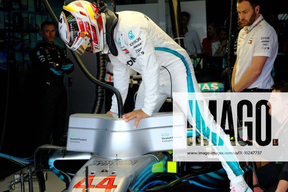 Le Castellet, Var, France - Mercedes 44 Driver LEWIS HAMILTON (GBR) in action during the Formula one French Grand Prix at the Paul Ricard circuit at Le Castellet - France. F1 2018: French Grand Prix : Lewis Hamilton won - ZUMAp119 20180624_zaf_p119_055