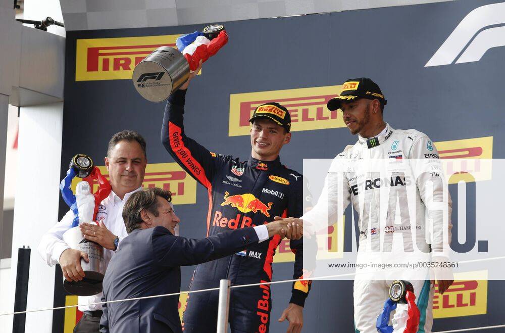 Motorsports: FIA Formula One World Championship WM Weltmeisterschaft 2018, Grand Prix of France, Ron Meadows, 33 Max Verstappen (NLD, Aston Martin Red Bull Racing), 44 Lewis Hamilton (GBR, Mercedes AMG Petronas Motorsport), Le Castellet France