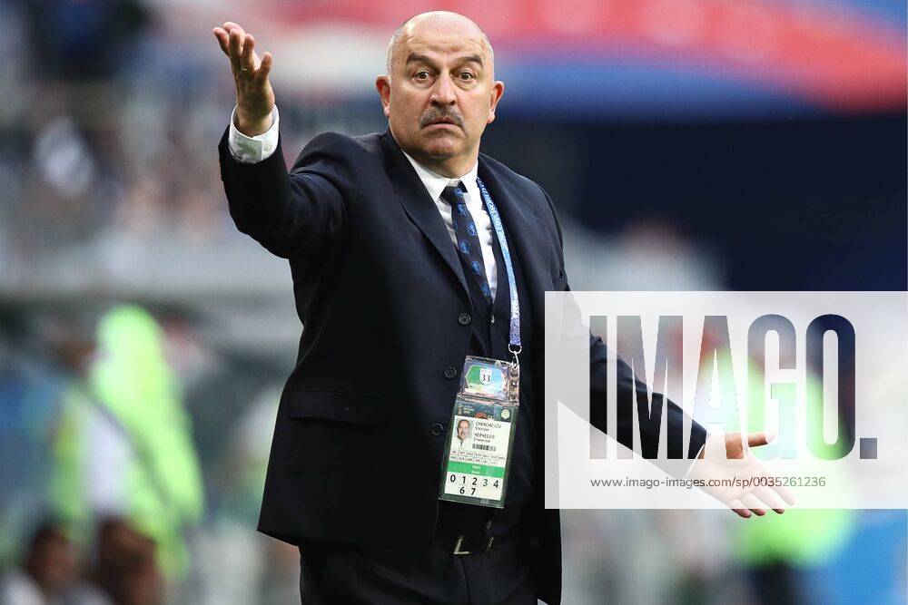Russia s head coach Stanislav Cherchesov reacts during a First Stage Group A football match between Uruguay and Russia at Samara Arena at FIFA World Cup WM Weltmeisterschaft Fussball Russia 2018. Valery Sharifulin TASS TS08640E