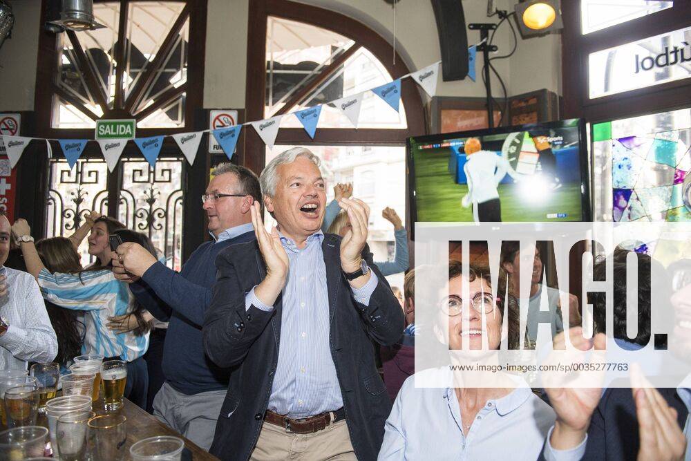 Vice-Prime Minister and Foreign Minister Didier Reynders reacts during during the soccer game of Argentina, in the center of Buenos Aires, on the second day of a Belgian Economic mission to Argentina, Tuesday 26 June 2018 in Buenos Aires, Argentina. Several federal and regional ministers accompany the princess on a week-long economic mission to Argentina and Uruguay. LAURIExDIEFFEMBACQ x84050159stx