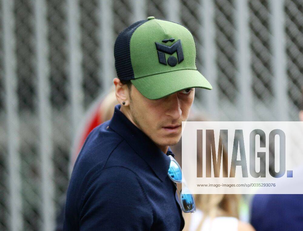 Frankfurt am Main Airport World Cup 2018 in Russia Arrival of the German national team after the departure in the preliminary round Mesut Özil