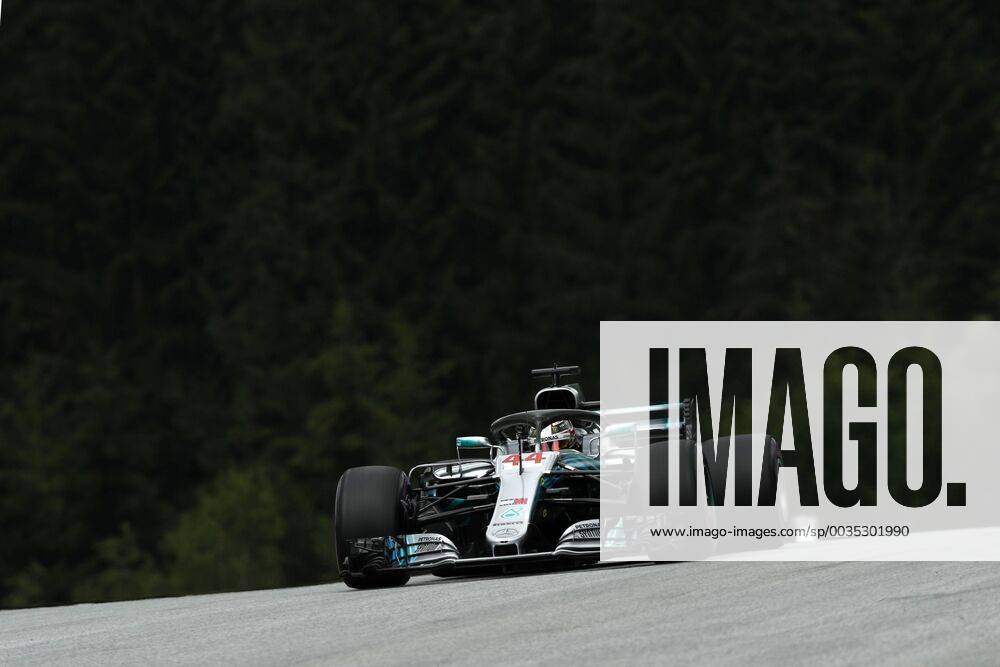Motorsports: FIA Formula One World Championship WM Weltmeisterschaft 2018, Grand Prix of Austria, 44 Lewis Hamilton (GBR, Mercedes AMG Petronas Motorsport), Spielberg Austria