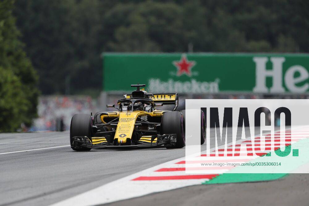 Photo4 LaPresse 29 06 2018 Spielberg, Austria Grand Prix Formula One Austria 2018 In the pic: free practice 2, Nico Hulkenberg (GER) Renault Sport F1 Team RS18