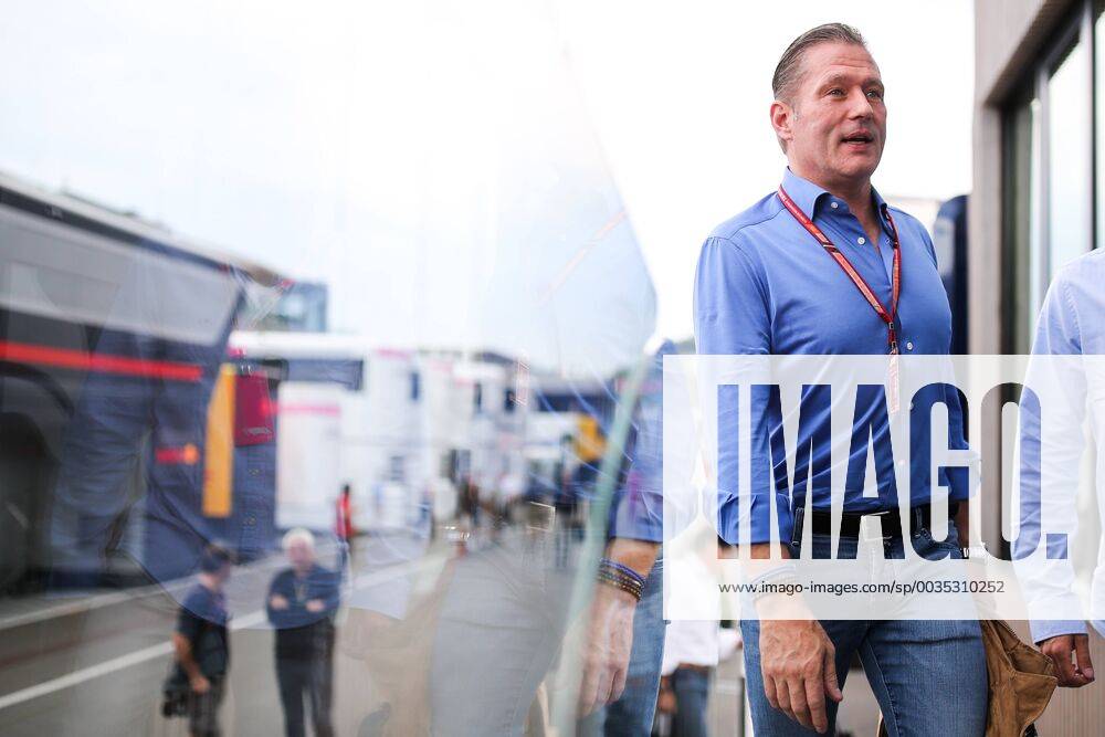 FORMULA 1 - GP of Austria 2018 SPIELBERG,AUSTRIA,30.JUN.18 - MOTORSPORTS, FORMULA 1 - Grand Prix of Austria, Red Bull Ring, free practice. Image shows Jos Verstappen. GEPAxpictures xDanielxGoetzhaber