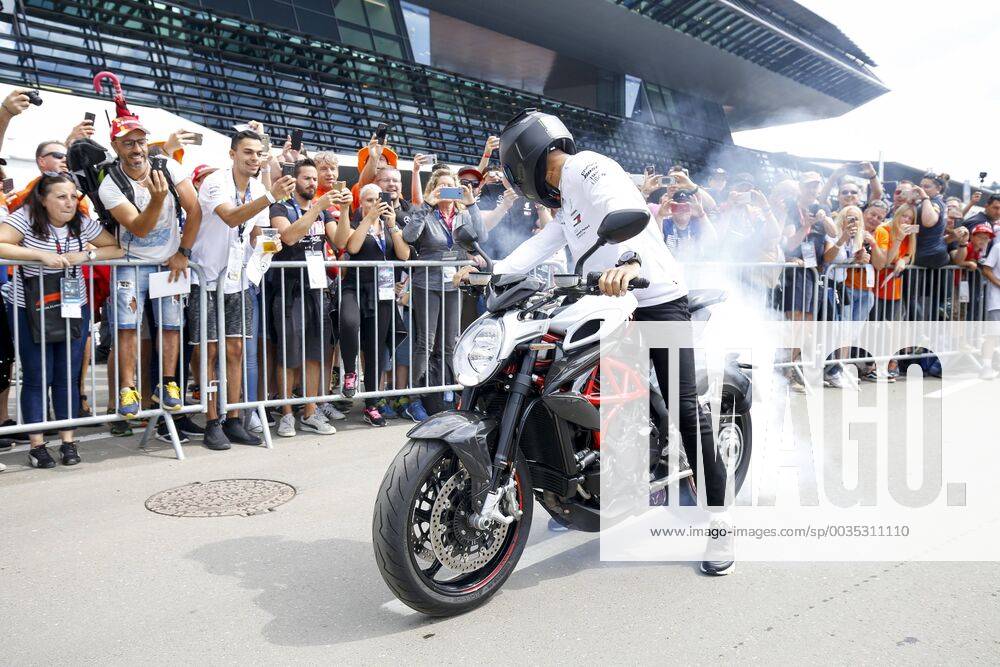 Motorsports: FIA Formula One World Championship WM Weltmeisterschaft 2018, Grand Prix of Austria, 44 Lewis Hamilton (GBR, Mercedes AMG Petronas Motorsport), Spielberg Austria