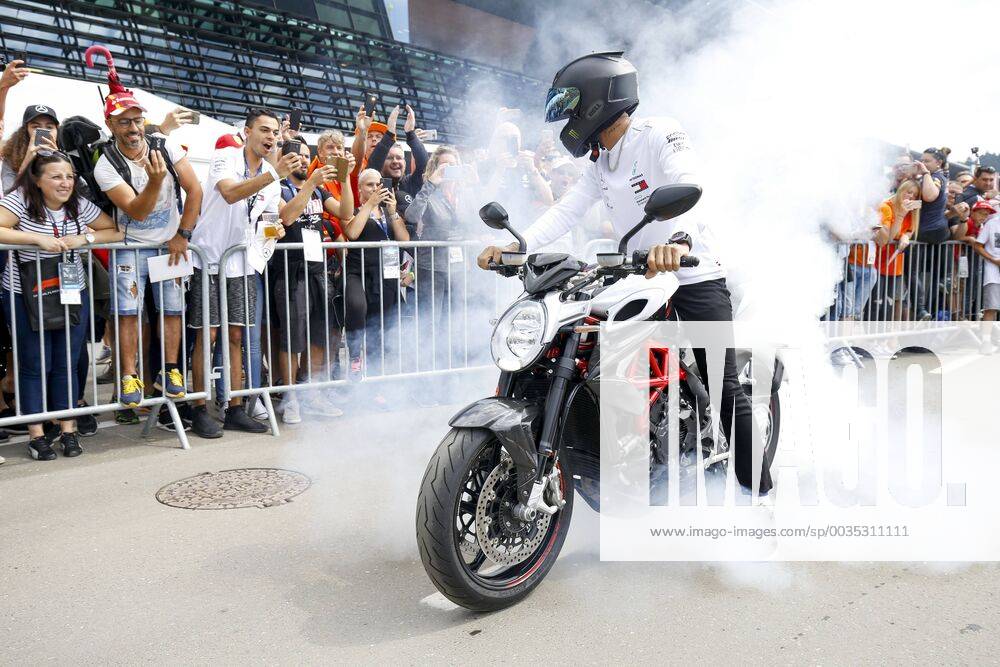 Motorsports: FIA Formula One World Championship WM Weltmeisterschaft 2018, Grand Prix of Austria, 44 Lewis Hamilton (GBR, Mercedes AMG Petronas Motorsport), Spielberg Austria