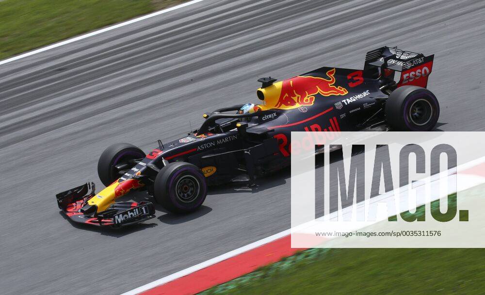 FORMULA 1 - GP of Austria 2018 SPIELBERG,AUSTRIA,30.JUN.18 - MOTORSPORTS, FORMULA 1 - Grand Prix of Austria, Red Bull Ring, free practice. Image shows Daniel Ricciardo (AUS Red Bull Racing). GEPAxpictures xWolfgangxGrebien