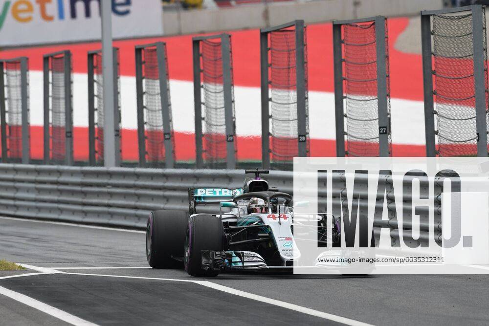 Lewis Hamilton Mercedes AMG Petronas Motorsport enters the pits Formula 1 Grand Prix of Austria Red Bull Ring 30 06 2018 Formula 1 Grand Prix of Austria Red Bull Ring 30 06 2018 Spielberg