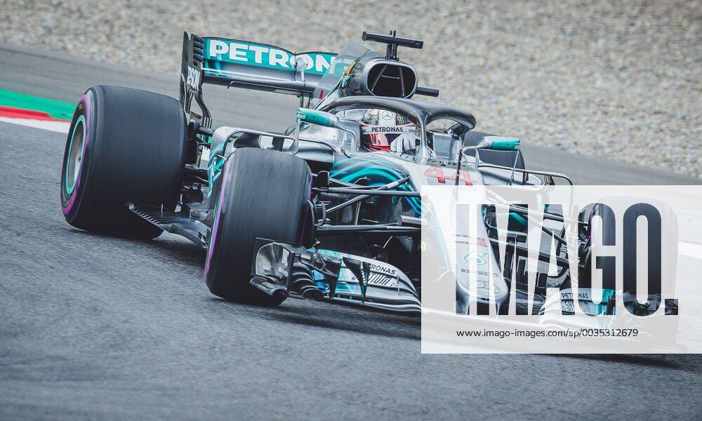 Red Bull Ring Spielberg AUT FIA Formula 1 Grand Prix of Austria Training im Bild Lewis Hamilton GBR Mercedes British Formula One driver Lewis Hamilton of Mercedes during the Austrian FIA Formula One Grand Prix at the Red Bull Ring in Spielberg Spielberg EP_fei