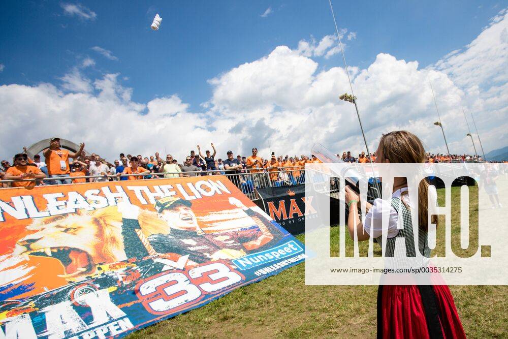 FORMULA 1 - GP of Austria 2018 PIELBERG,AUSTRIA,30.JUN.18 - MOTORSPORTS, FORMULA 1 - Grand Prix of Austria, Red Bull Ring. Image shows Formula Unas and fans. GEPAxpictures Klansek