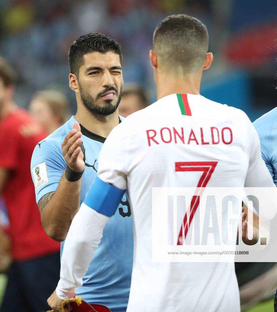 WM 2018, Uruguay - Portugal WM 2018, Uruguay - Portugal (180630) -- SOCHI, June 30, 2018 -- Luis Suarez (L) of Uruguay greets Cristiano Ronaldo of Portugal prior to the 2018 FIFA World Cup WM Weltmeisterschaft Fussball round of 16 match between Uruguay and Portugal in Sochi, Russia, June 30, 2018. ) (SP)RUSSIA-SOCHI-2018 WORLD CUP-ROUND OF 16-URUGUAY VS PORTUGAL YexPingfan