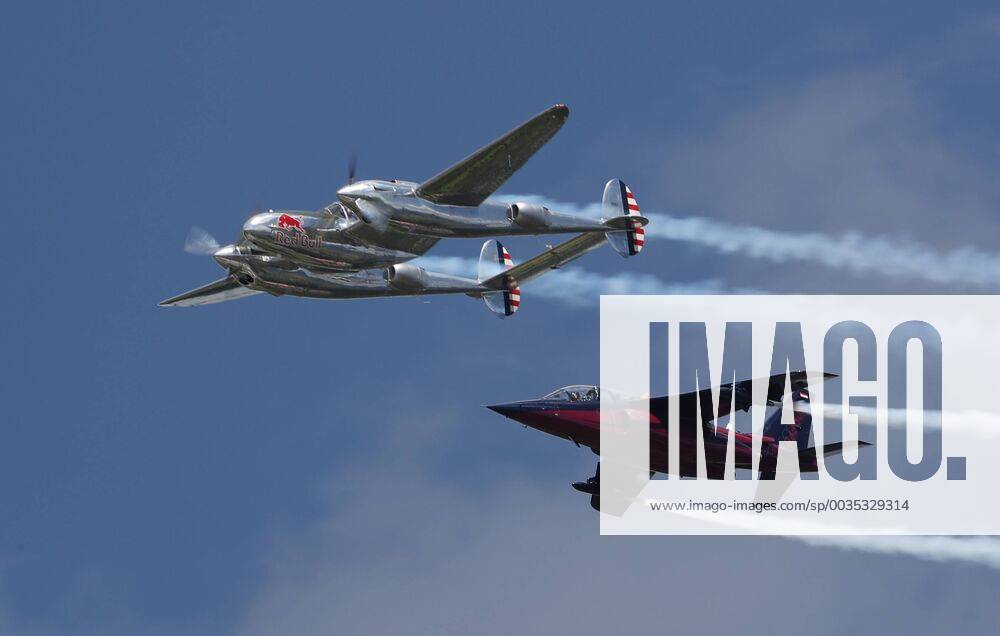MOTORSPORTS - The Flying Bulls Air Show SPIELBERG,AUSTRIA,01.JUL.18 - MOTORSPORTS - The Flying Bulls Air Show. Image shows an airshow. GEPAxpictures xAndreasxPranter