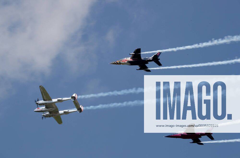 MOTORSPORTS - The Flying Bulls Air Show SPIELBERG,AUSTRIA,01.JUL.18 - MOTORSPORTS - The Flying Bulls Air Show. Image shows an airshow. GEPAxpictures xAndreasxPranter