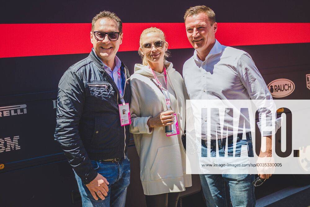 Red Bull Ring Spielberg AUT FIA Formula 1 Grand Prix of Austria Race in the Picture Vice Chancellor Heinz Christian Strache FPOe with his wife Philippa Vice Chancellor Heinz Christian Strache FPOe with his wife Philippa during the race of the Austrian Formula One Grand Prix at the Red Bull Ring in Spielberg Spielberg EP_ang