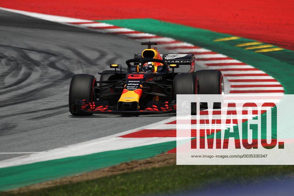 FORMULA 1 - GP of Austria 2018 SPIELBERG,AUSTRIA,01.JUL.18 - MOTORSPORTS - Grand Prix of Austria, Red Bull Ring. Image shows Daniel Ricciardo (AUS Aston Martin Red Bull Racing). GEPAxpictures xDanielxGoetzhaber