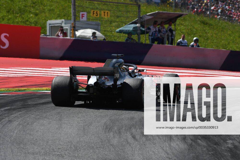 Lewis Hamilton Mercedes AMG Petronas Motorsport Formula 1 Grand Prix of Austria Red Bull Ring 01 07 2018 2018 Formula 1 Grand Prix of Austria Red Bull Ring 01 07 2018 Spielberg