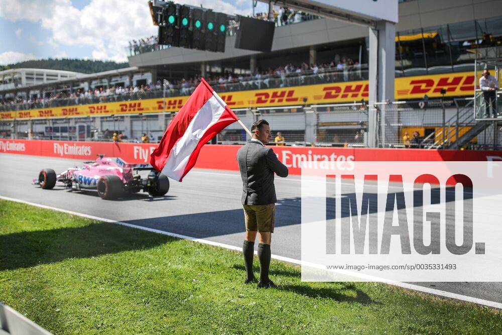 FORMULA 1 - GP of Austria 2018 SPIELBERG,AUSTRIA,01.JUL.18 - MOTORSPORTS - Grand Prix of Austria, Red Bull Ring. Image shows Andreas Gabalier. GEPAxpictures xDanielxGoetzhaber