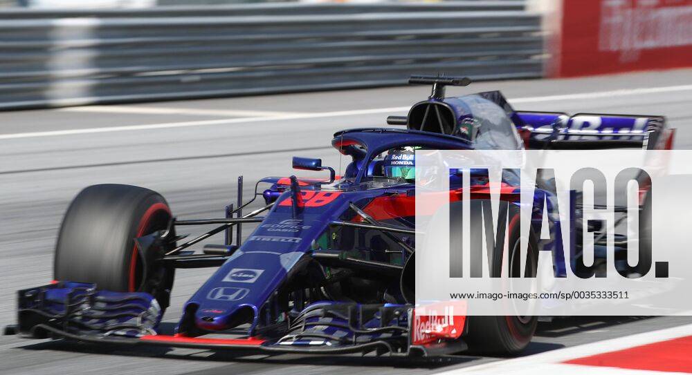 MOTORSPORTS - The Flying Bulls Air Show SPIELBERG,AUSTRIA,01.JUL.18 - MOTORSPORTS - The Flying Bulls Air Show. Image shows Brendon Hartley (NZL Scuderia Toro Rosso). GEPAxpictures xAndreasxPranter