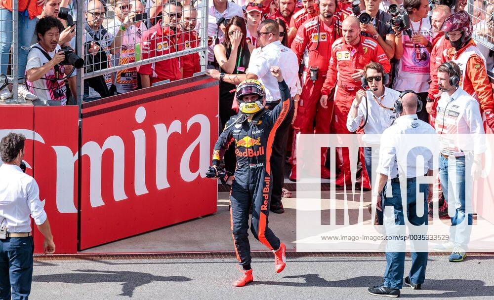 Red Bull Ring Spielberg AUT FIA Formula 1 Grand Prix of Austria race in the picture Sieger Max Verstappen NED Red Bull Racing Racewinner Dutch Formula One driver Max Verstappen of Red Bull Racing during the Austrian FIA Formula One Grand Prix at the Red Bull Ring in Spielberg France on 2018 07 01 Spielberg EX_FEI