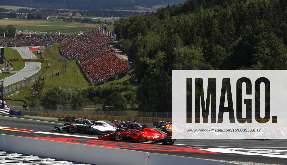 Motorsports: FIA Formula One World Championship WM Weltmeisterschaft 2018, Grand Prix of Austria, Start, 44 Lewis Hamilton (GBR, Mercedes AMG Petronas Motorsport), 7 Kimi Raikkonen (FIN, Scuderia Ferrari), Spielberg Austria
