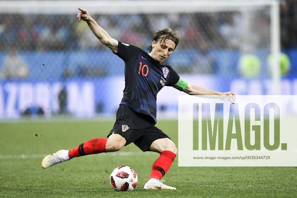 Nizhny Novgorod, Russia - Luka Modric of Croatia in action during the 2018 FIFA World Cup WM Weltmeisterschaft Fussball Round of 16 match between Croatia and Denmark at Nizhny Novgorod Stadium in Nizhny Novgorod, Russia on July 1, 2018 Croatia v Denmark: Round of 16 - 2018 FIFA World Cup - ZUMAn230 20180701_zaa_n230_435