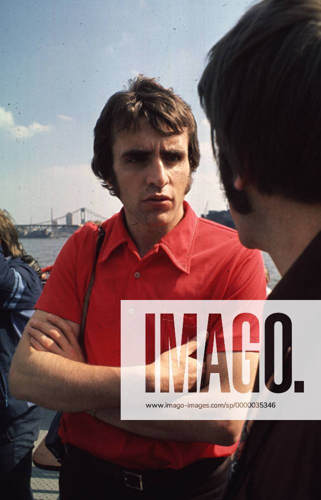 Jürgen Croy im Gespräch Fußball WM Herren Weltmeisterschaft 1974, Nationalmannschaft, DDR Einzelbild