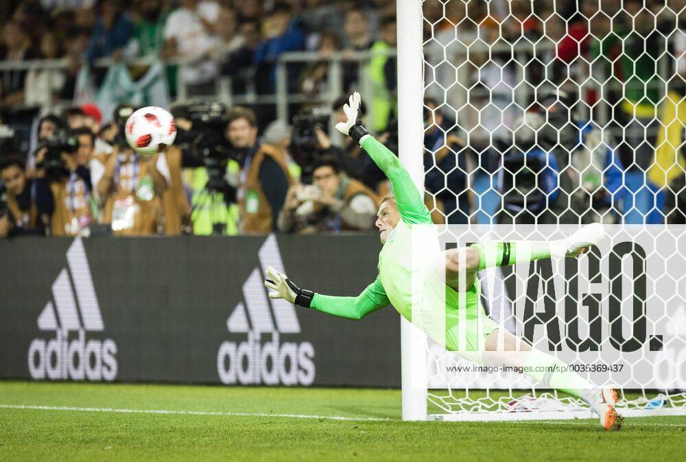 Moscow 03 07 2018 Goalkeeper Jordan Pickford England holds penalty against Carlos Bacca KOL England Colombia