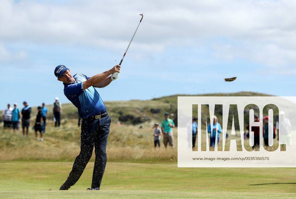 2018 Dubai Duty Free Irish Open - Day 1, Ballyliffin Golf Club, Co. Donegal 5 7 2018 Padraig Harrington hits his approach to the eighth green Padraig Harrington hits his approach to the eighth green 5 7 2018