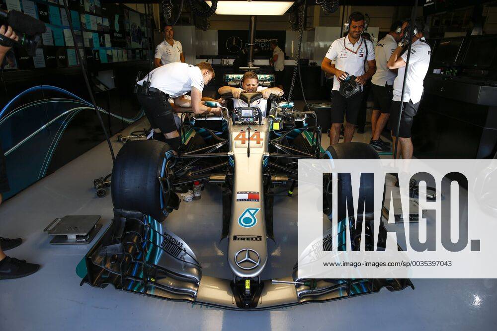 Motorsports: FIA Formula One World Championship WM Weltmeisterschaft 2018, Grand Prix of Great Britain, Mechanicians of Mercedes AMG Petronas Motorsport Silverstone Great Britain
