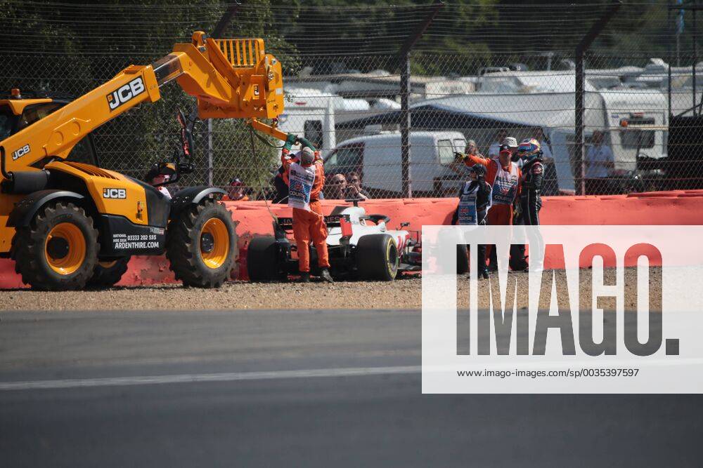 Photo4 LaPresse 06 07 2018 Silverstone, England Grand Prix Formula One England 2018 In the pic: Romain Grosjean (FRA) Haas F1 Team VF-18 crash