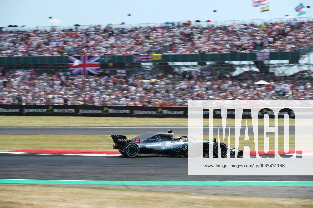 Lewis Hamilton Mercedes AMG Petronas Formula One Team GBR FIA Formula 1 Grand Prix of Great Britain Race Silverstone