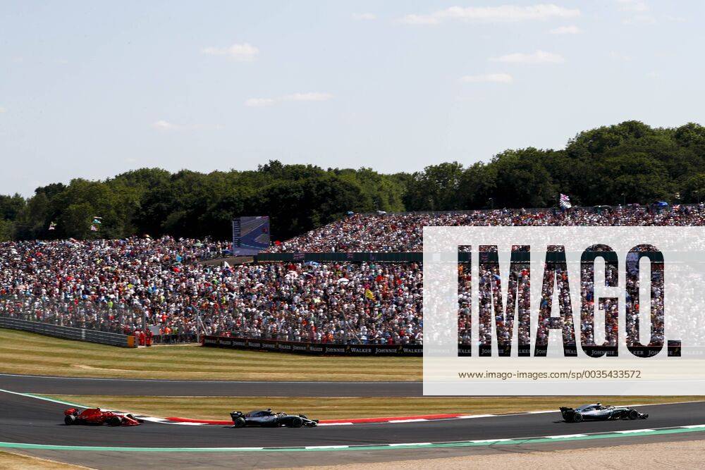 Motorsports: FIA Formula One World Championship WM Weltmeisterschaft 2018, Grand Prix of Great Britain, 77 Valtteri Bottas (FIN, Mercedes AMG Petronas Motorsport), 44 Lewis Hamilton (GBR, Mercedes AMG Petronas Motorsport), 7 Kimi Raikkonen (FIN, Scuderia Ferrari), Silverstone Great Britain