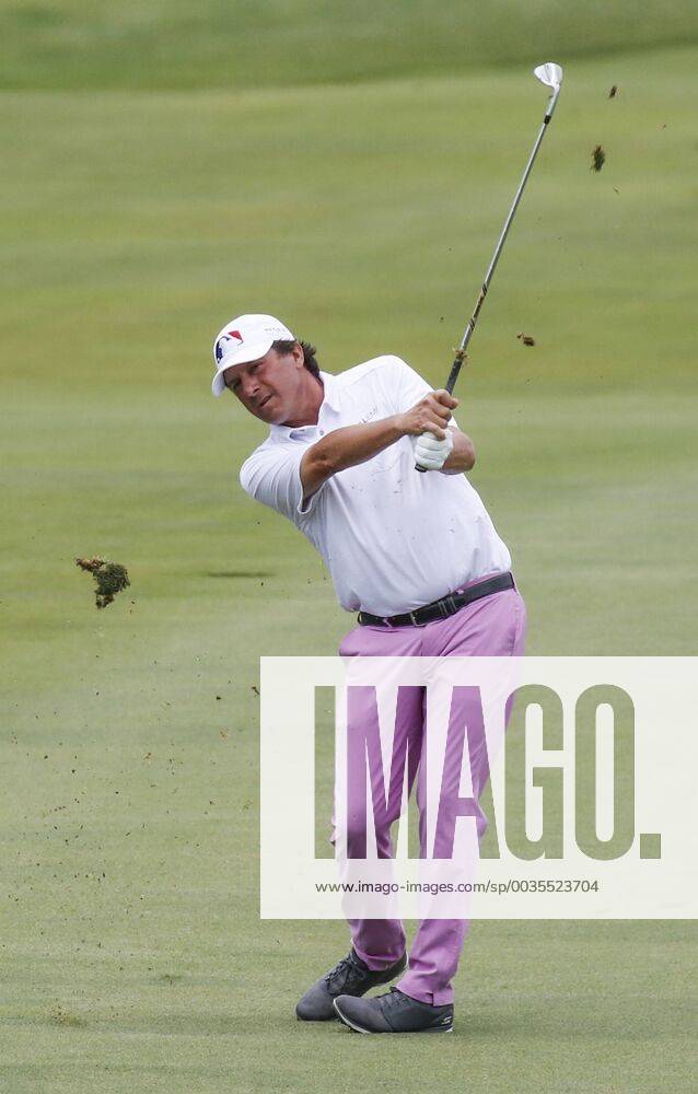 (180715) -- CHICAGO , July 15, 2018 -- Billy Andrade of the United States competes during the third round of Constellation Senior Players Championship golf tournament at Exmoor Country Club on the PGA Golf Herren Tour Champions in Highland Park, Chicago, the United States, on July 14, 2018. ) (SP)U.S.-CHICAGO-GOLF-PGA TOUR CHAMPIONS JoelxLerner