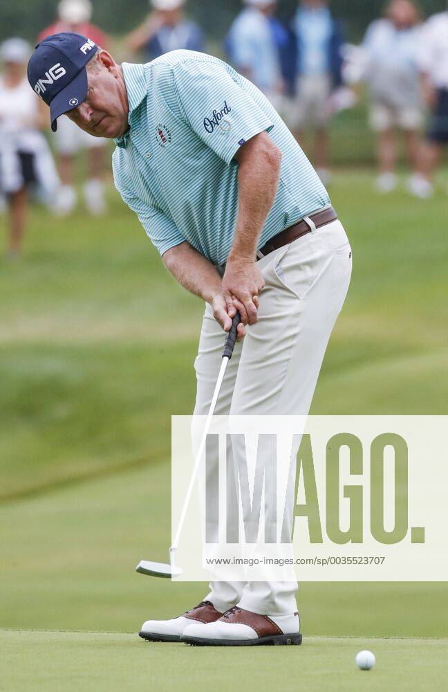 (180715) -- CHICAGO , July 15, 2018 -- Jeff Maggert of the United States competes during the third round of Constellation Senior Players Championship golf tournament at Exmoor Country Club on the PGA Golf Herren Tour Champions in Highland Park, Chicago, the United States, on July 14, 2018. ) (SP)U.S.-CHICAGO-GOLF-PGA TOUR CHAMPIONS JoelxLerner