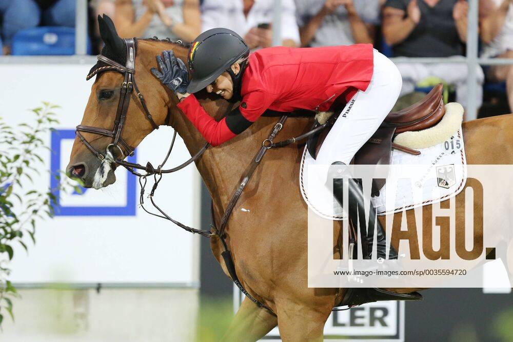 Germany wins the Nations Cup with Laura Klaphake GER with her horse Catch me if you can win Mercedes Benz Nations Cup Team Jumping Nations Cup Mercedes Benz NationsCup Nations Cup Challenge of the Federal Republic of Germany World Equestrian Festival CHIO Aachen 2018 13 22 07 2018 Aachener Soers 19 07 2018
