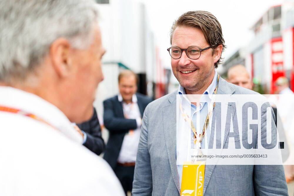 Federal Transport Minister Andreas Scheuer in conversation with Chase Carey Grand Prix of Germany 2018 Motorsport Formula 1 22 07 2018 German Grand Prix 2018 Motorsport Formula 1 22 07 2018 Hockenheim