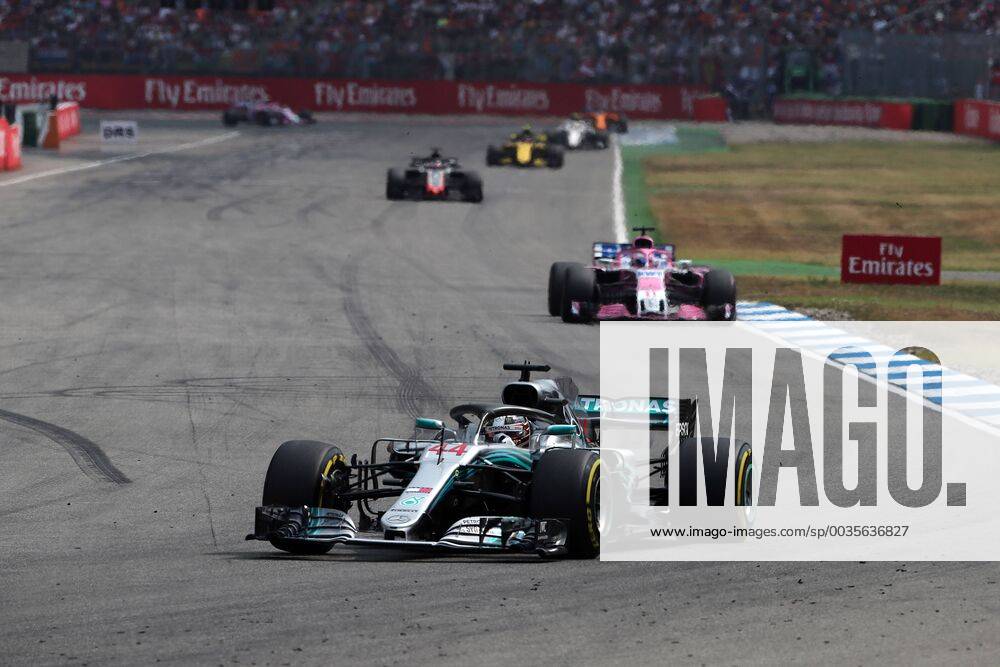 Photo4 LaPresse 22 07 2018 Hockenheimring, Germany Grand Prix Formula One Germany 2018 In the pic: Lewis Hamilton (GBR) Mercedes AMG F1 W09 leads Sergio Perez (MEX) Sahara Force India F1 VJM011