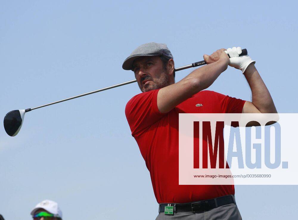 26th July 2018, Old Course at St Andrews, St Andrews, Scotland; The 2018 Senior Open Golf Championships, 1st round; Jean Van De Velde (FRA) plays his tee shot on the 16th hole ActionPlus12050536 AlanxMartin