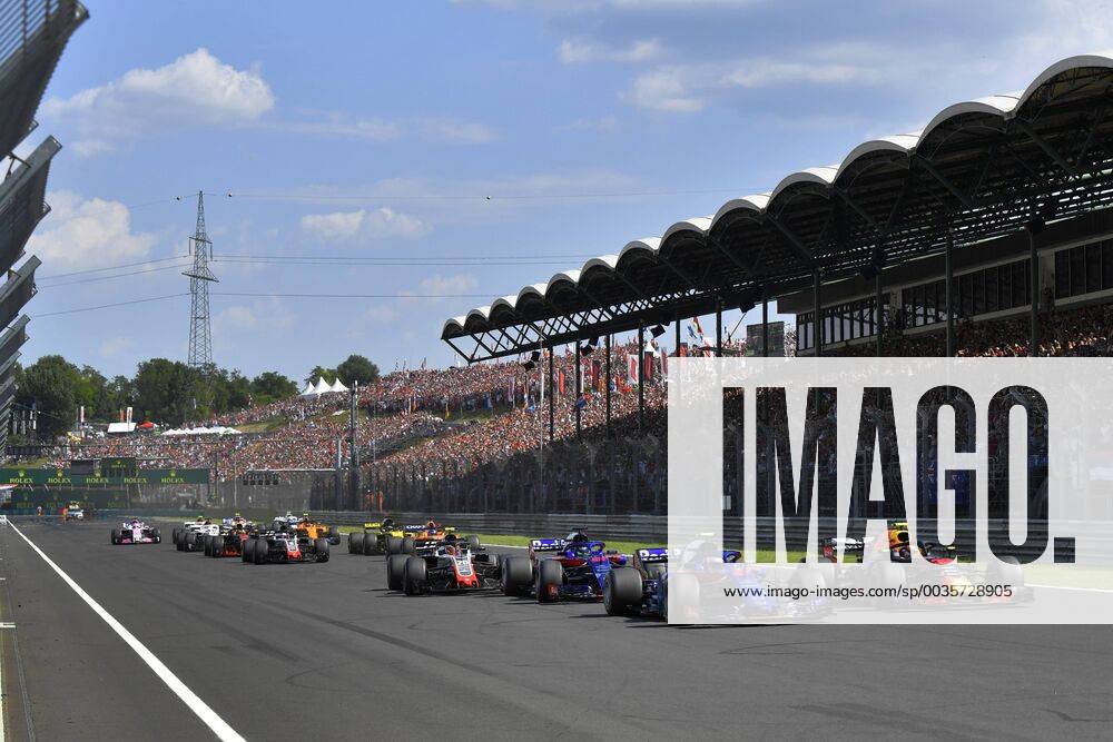 Motorsports: FIA Formula One World Championship WM Weltmeisterschaft 2018, Grand Prix of Hungary, Start, 10 Pierre Gasly (FRA, Red Bull Toro Rosso Honda), 33 Max Verstappen (NLD, Aston Martin Red Bull Racing), 28 Brendon Hartley (NZL, Red Bull Toro Rosso Honda), Budapest Hungary