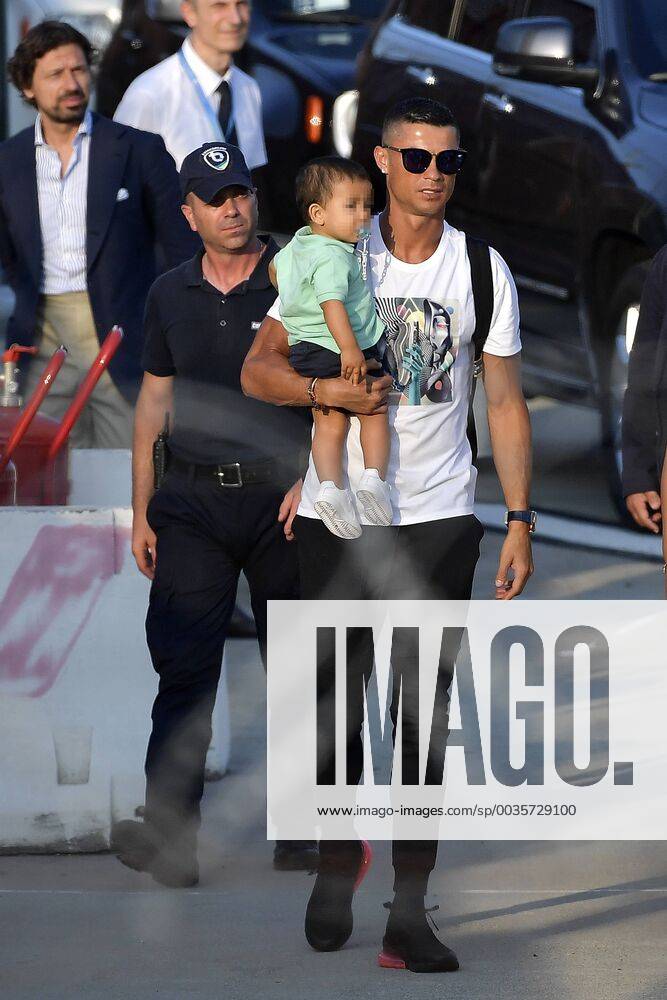 KW30 Photo Marco Alpozzi - LaPresse July 29 2018 Caselle Airport (Torino) sportsoccer Cristino Ronaldo his arriving in Turin In the pic: CR7 landing in Turin
