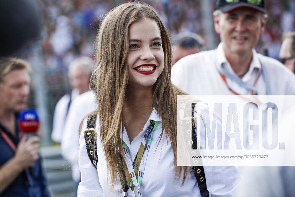 Motorsports: FIA Formula One World Championship WM Weltmeisterschaft 2018, Grand Prix of Hungary, Barbara Palvin Budapest Hungary